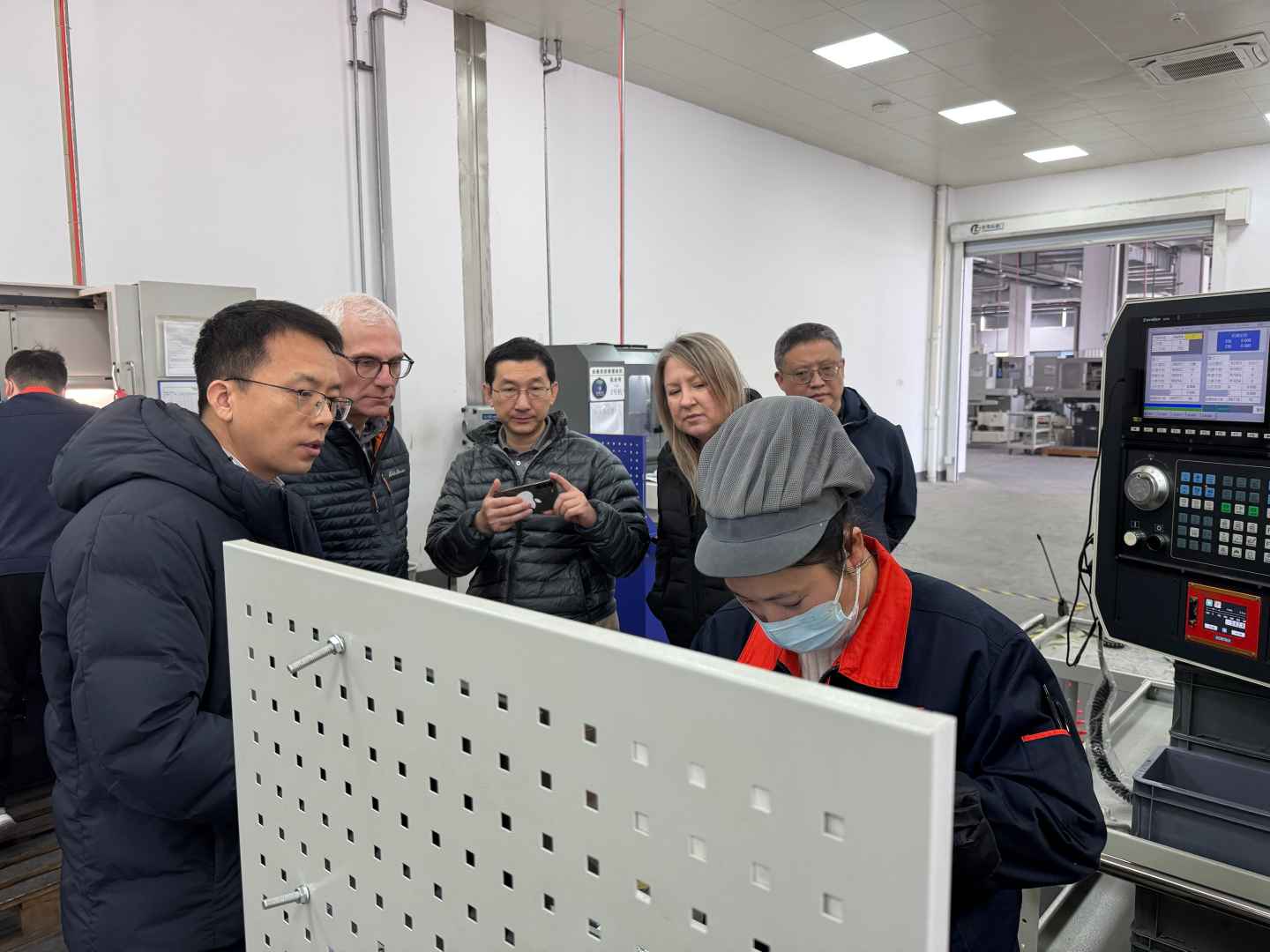 70a73454-59b9-4560-bf90-ea501624f7b2